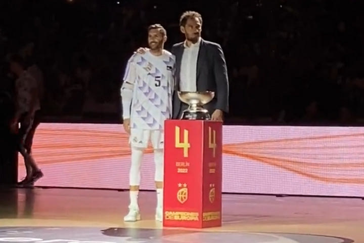 EuroBasket 2022: Ο Ρούντι Φερνάντεθ με το τέταρτο τρόπαιο της Ισπανίας πριν από το Ρεάλ – Μπαρτσελόνα