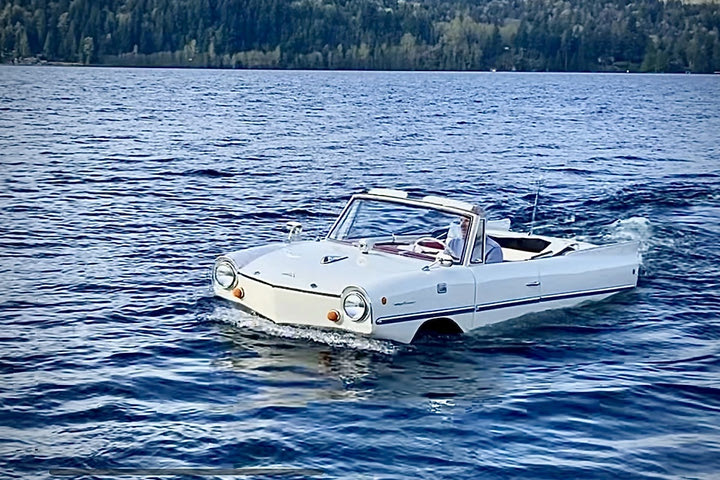 Amphicar: Το καθόλα αξιοπρεπές αμφίβιο όχημα που δεν χρειαζόταν κανείς