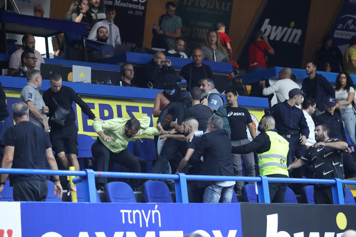 ΠΣΑΚ για τα επεισόδια στο Περιστέρι – ΑΕΚ: “Δεν είναι δυνατόν η αστυνομία να μην προχωρήσει σε συλλήψεις”