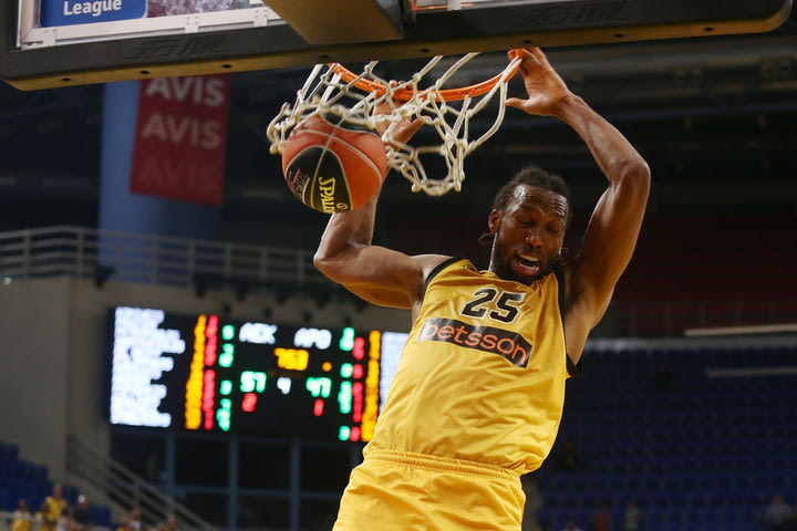 ΑΕΚ – Απόλλωνας Πάτρας 83-68: Μίτσελ και ΜακΓκριφ πήραν παραμάζωμα τους ασπρόμαυρους
