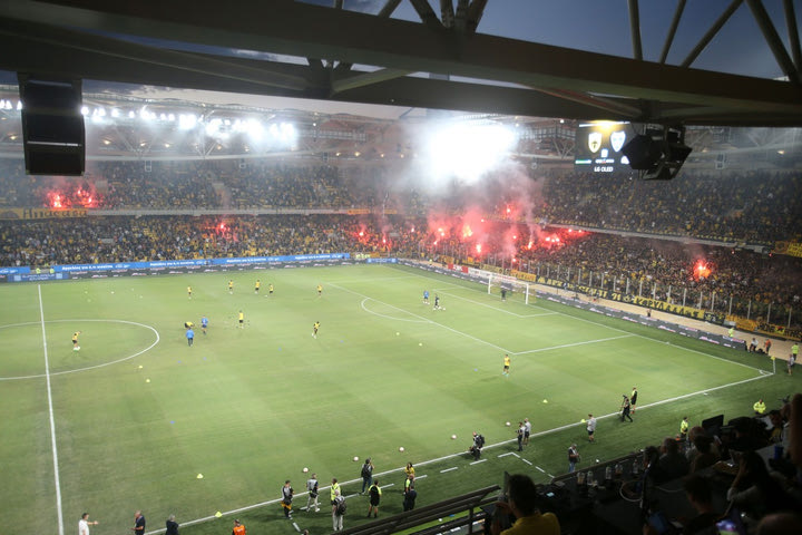 OPAP Arena: Σείστηκε το γήπεδο στην είσοδο των παικτών της Ένωσης