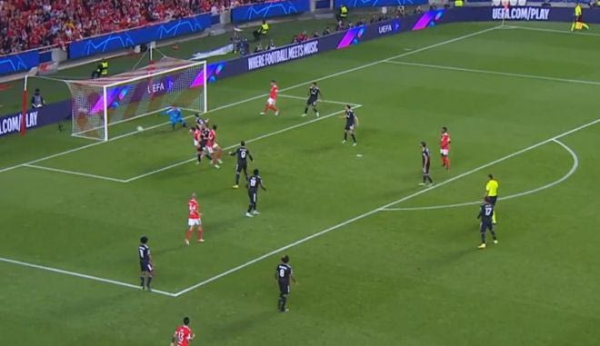 Το 1-0 της Μπενφίκα με την κεφαλιά του Αντόνιο Σίλβα