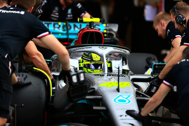 Formula 1: Μόνο μέσω στρατηγικής “βλέπουν” νίκη στο Μεξικό οι Ράσελ και Χάμιλτον