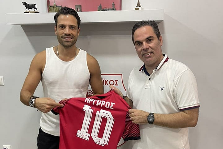 Ο Πανσερραϊκός ανακοίνωσε τη “μεταγραφή” του Κωνσταντίνου Αργυρού