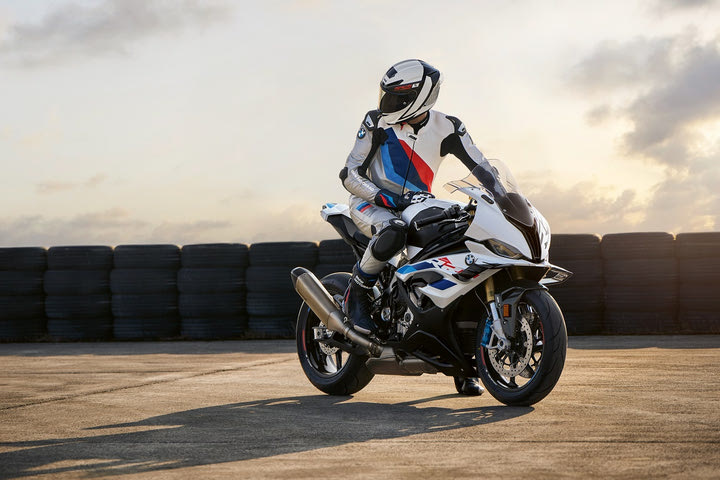 Νέα BMW S 1000 RR: Ισχυρότερη και ακόμη πιο ψαγμένη τεχνολογικά