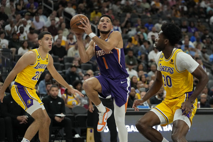 NBA: Οι Σανς υπέταξαν τους Λέικερς, άποντος ο Ντόρσεϊ στο ντεμπούτο του με Μαβερικς