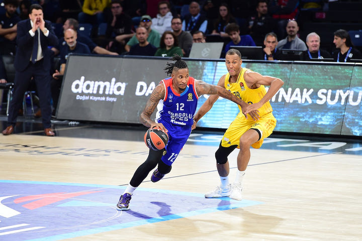 Αναντολού Εφές – Άλμπα Βερολίνου 78-74: Η άμυνα την κράτησε όρθια και της έδωσε τη νίκη