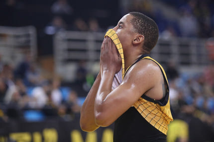 Υπ’ ατμόν ο Τιμ Φρεζίερ, η ΑΕΚ ψάχνει στην αγορά τον αντικαταστάτη του