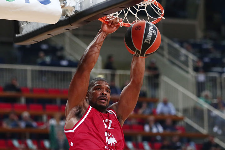 Παρτίζαν – Αρμάνι Μιλάνο 75-80: Μεγάλο διπλό και 0-3 για τον Ομπράντοβιτς