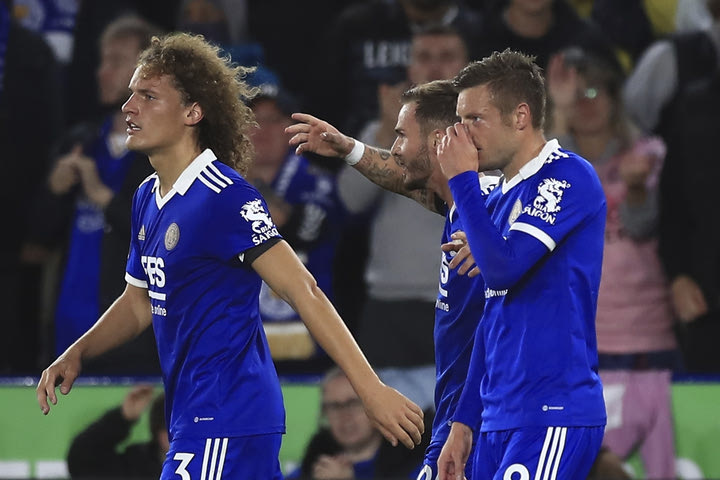 Premier League: Ξεκόλλησε από τον πάτο η Λέστερ μετά το 2-0 επί της Λιντς