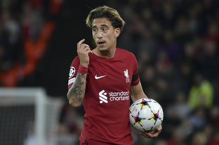 Λίβερπουλ: Ο Τσιμίκας είναι στη λίστα της Γαλατάσαραϊ, γράφει η Fanatik