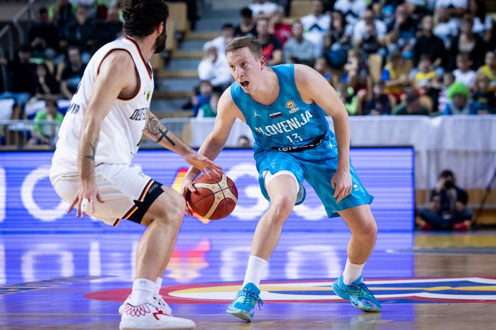 Σλοβενία – Γερμανία 81-75: Στο Παγκόσμιο Κύπελλο 2023 η παρέα του Ντόντσιτς