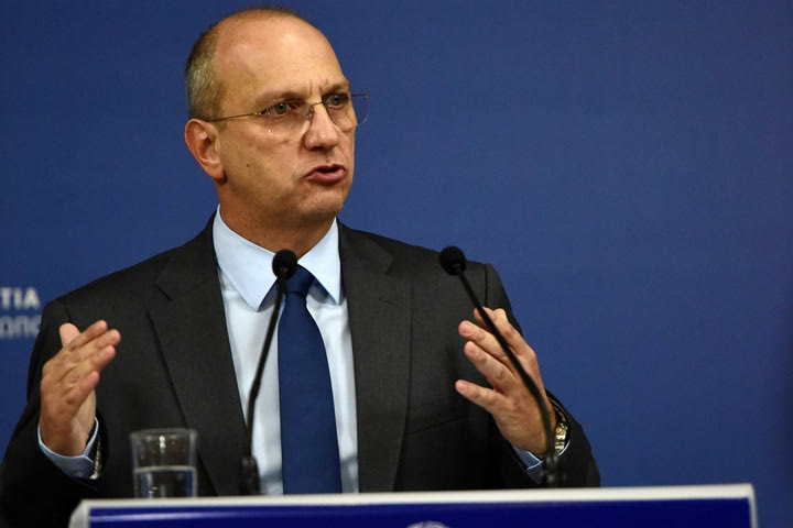 Ο κυβερνητικός εκπρόσωπος, Γιάννης Οικονόμου, σχολίασε την τοποθέτηση του Γιάννη Βρέντζου: “Σαφώς και δεν ισχύουν όσα είπε”