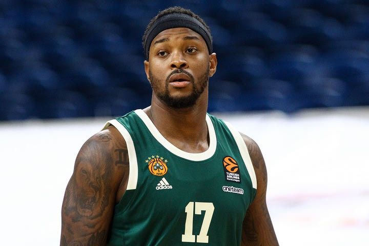 Πρώην του Παναθηναϊκού έβαλε 34 πόντους στη Ζάλγκιρις και την έριξε στο καναβάτσο