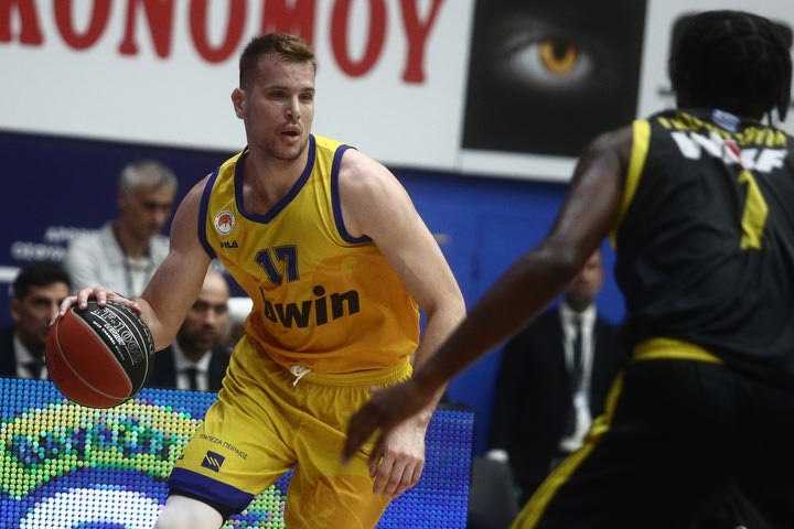 Περιστέρι bwin: Αμφίβολοι οι Αγραβάνης, Ντένμον με Μπνέι Ερτζελίγια λόγω ίωσης
