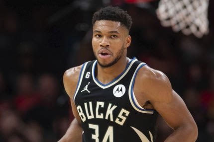 Μπακς – Χόρνετς 124-115: Μπουλντόζα ο Αντετοκούνμπο, συνεχίζει να κυνηγάει την κορυφή το Μιλγουόκι