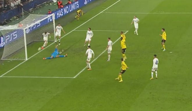 Το 1-0 για την Ντόρτμουντ στο “Πάρκε” με τον Αζάρ