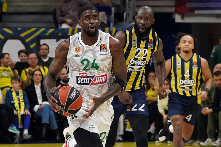 Η βαθμολογία της EuroLeague μετά από την βαριά ήττα του Παναθηναϊκού στην Κωνσταντινούπολη