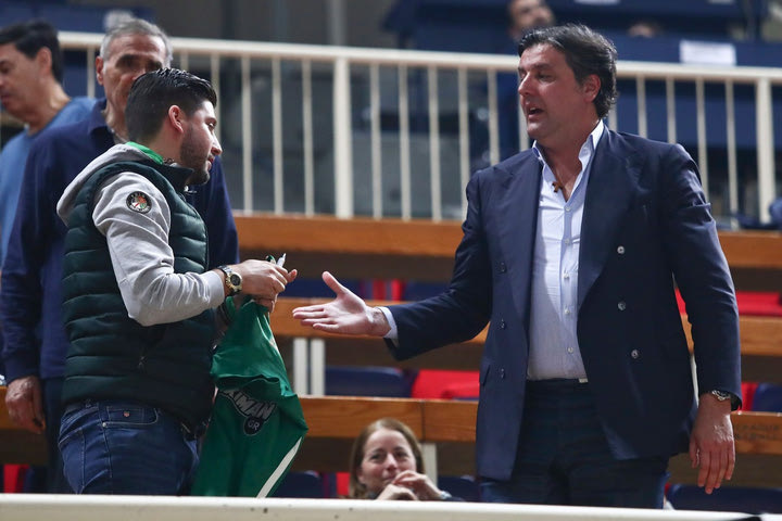 Παναθηναϊκός: Χειροκρότημα, συνθήματα, αυτόγραφα και selfie για τον Ντέγιαν Μποντιρόγκα