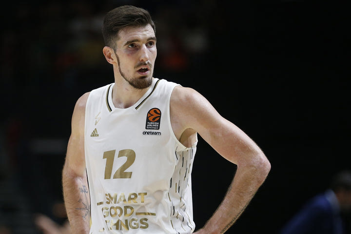 EuroLeague: Ο Ντε Κολό έσπασε το ρεκόρ του Σπανούλη ως ο γηραιότερος παίκτης με νταμπλ-νταμπλ