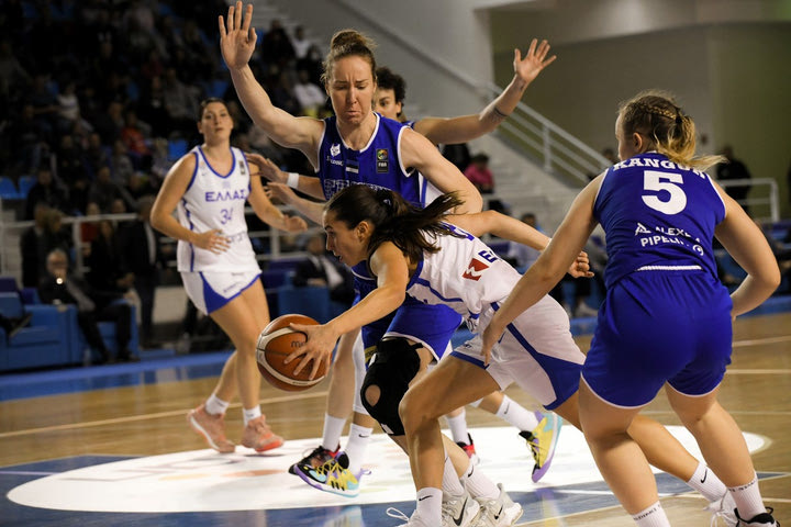 Ελλάδα – Εσθονία 86-61: Σπανού και Φασούλα έδειξαν το δρόμο, ένα βήμα πιο κοντά στο EuroBasket 2023 τα γαλανόλευκα κορίτσια