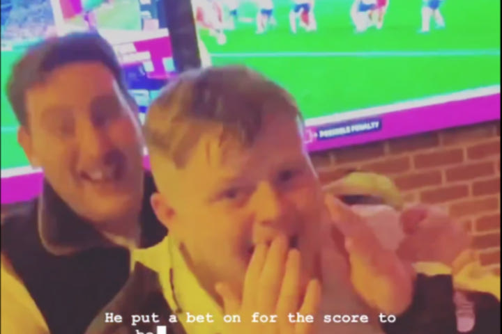 Μουντιάλ 2022: Άγγλος οπαδός πανηγύρισε έξαλλα το δεύτερο γκολ του Ιράν γιατί κέρδισε στο στοίχημα 2.900 ευρώ