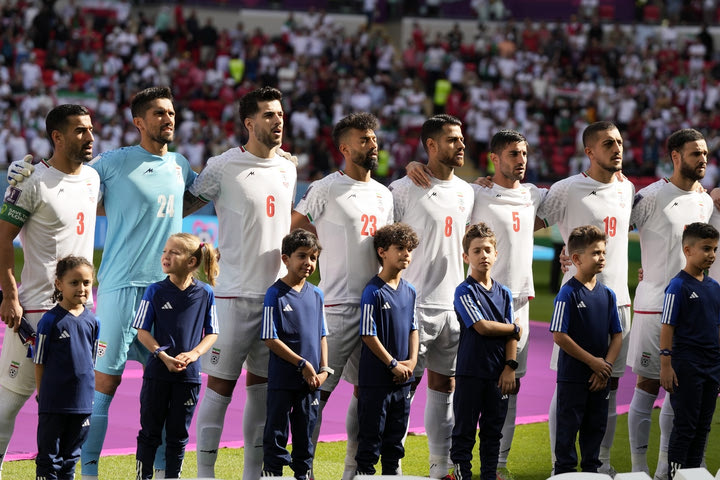 Μουντιάλ 2022, Ιράν: Οι παίκτες του δέχονται απειλές φυλάκισης και βασανισμού των οικογενειών τους ενόψει του αγώνα με τις ΗΠΑ