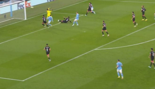 Ο 17χρονος Λιούις έκανε το 1-1 για την Σίτι κόντρα στην Σεβίλλη