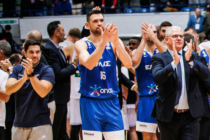 Η Εθνική Ελλάδας σκόρπισε μετά τα παράθυρα