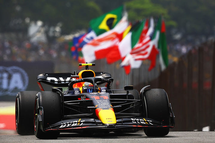 Formula 1, GP Βραζιλίας: Τριπλή μάχη στα 8 χιλιοστά στις πρώτες δοκιμές