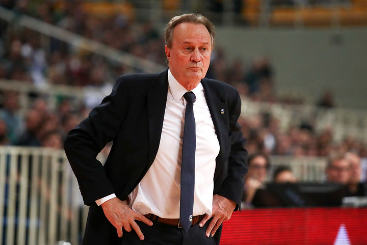 Ρενέσες εναντίον FIBA: “Τα παράθυρα είναι καταστροφή, είναι φιάσκο για τις ομάδες”