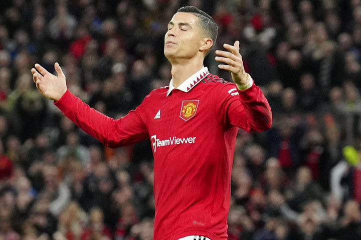 Νέα επίθεση Ρονάλντο σε Τεν Χαχ: “Δεν μπορείς να λες πως η Γιουνάιτεντ δεν μπορεί το πρωτάθλημα ή το Champions League”
