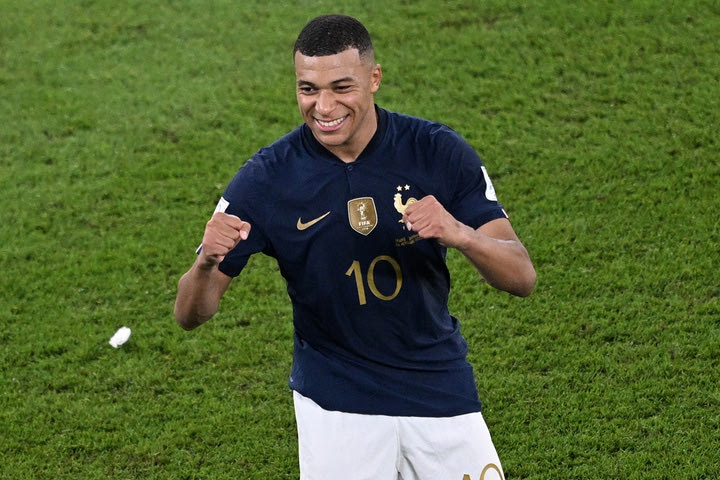 Μουντιάλ 2022: Αυτά που κάνει ο Εμπαμπέ, τα έκανε μόνο ο Πελέ