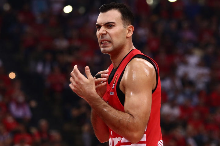 Ολυμπιακός – Βαλένθια 82-83: Έβγαλε τα μάτια του στην τέταρτη περίοδο