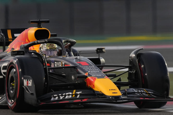 Formula 1, GP Άμπου Ντάμπι: Ιπτάμενος Φερστάπεν πήρε την έβδομη pole position της χρονιάς