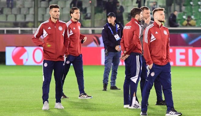 Η αναγνωριστική βόλτα των παικτών του Ολυμπιακού στη Λεωφόρο