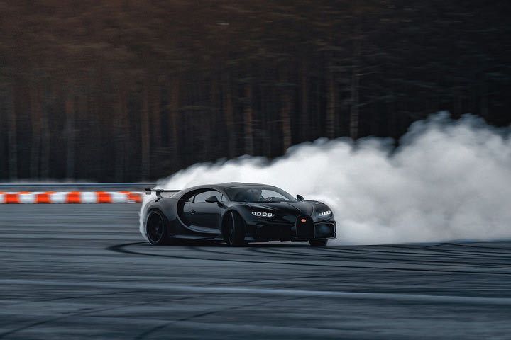 Ντριφτάρουν τα hypercars; Η Bugatti απαντά με έμφαση “ΝΑΙ” και έχει λόγο που το κάνει