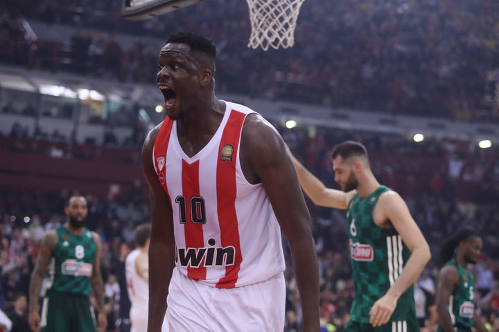 Η βαθμολογία της EuroLeague: Πέντε ομάδες στην κορυφή και σε απόσταση αναπνοής ο Ολυμπιακός πριν από το ντέρμπι