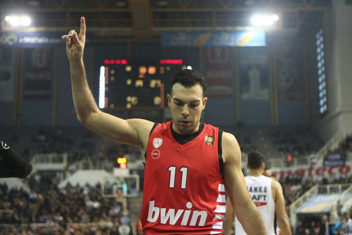 ΠΑΟΚ – Ολυμπιακός 68-88: Δεν βλέπει κανέναν στην Ελλάδα, 9/9 με προπόνηση πριν από τη διαβολοβδομάδα