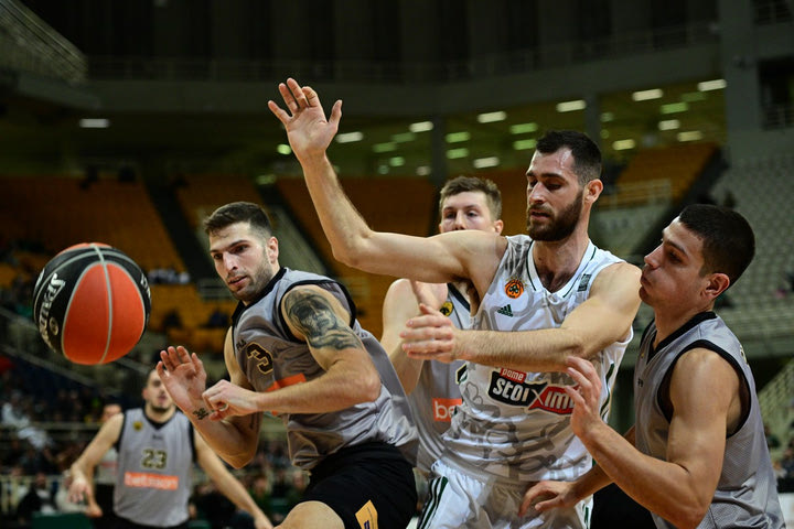 Η βαθμολογία της Basket League μετά από το διπλό του Ολυμπιακού και το Παναθηναϊκός – ΑΕΚ