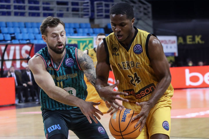 ΑΕΚ – Καρσίγιακα 80-72: Πρόκριση στο Play-In και πλεονέκτημα έδρας με τη Τόφας του Πρίφτη για τους κιτρινόμαυρους