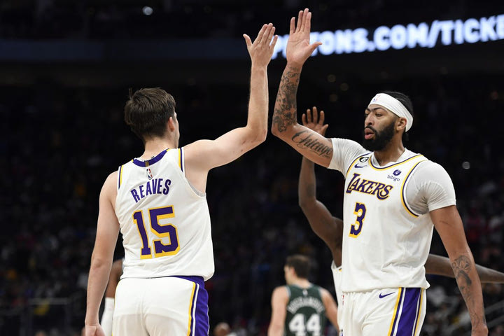 Προγνωστικά NBA: Επιστρέφουν στις νίκες οι Μπακς, must win για τους Λέικερς