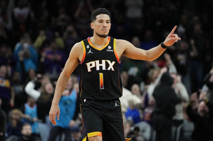 NBA: Νίκη-θρίλερ των Σανς με 116-113 επί των Μάτζικ, ήρωας Οκότζι στο φινάλε