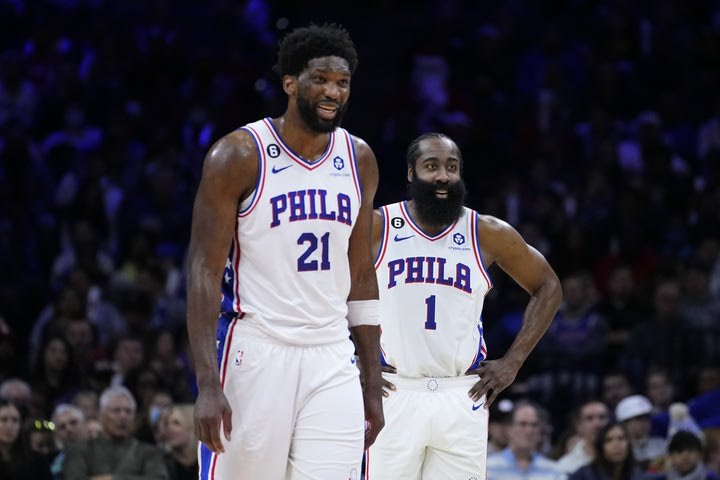 NBA, ο Εμπίντ απάντησε στον Χάρντεν: “Δεν νομίζω πως τον περιορίσαμε, είχε την μπάλα σε κάθε επίθεση”