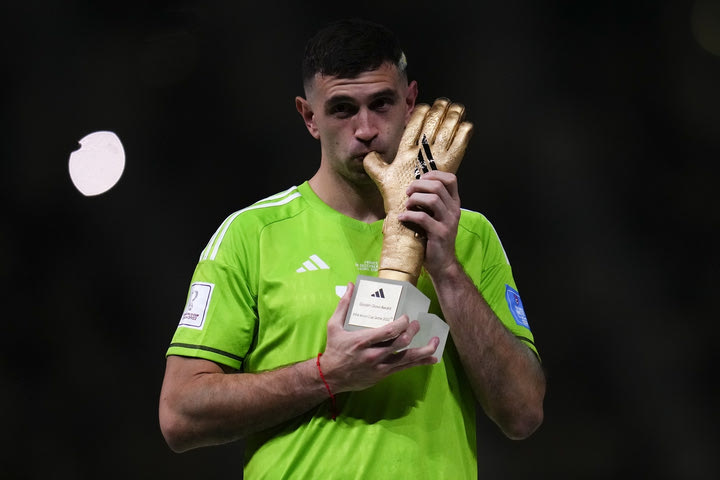 Μουντιάλ 2022: Γκάφα ολικής, οπαδός έκανε τατουάζ τον Εμιλιάνο Μαρτίνες με λάθος όνομα