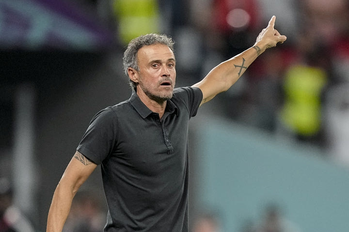 Μουντιάλ 2022, Ενρίκε: “Ο Πέδρι είναι γεμάτος μαγεία όπως ο Χάρι Πότερ, θέλω να το πάρει η Αργεντινή λόγω Μέσι”