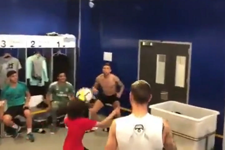 Ένζο Άλβες: Ο γιος του Μαρσέλο από το bucket challenge στα 8 του, στο πρώτο συμβόλαιο με τη Ρεάλ στα 13 του