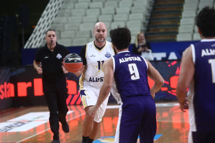 All Star Game 2022: Πολιτικοί, celebrities, δημοσιογράφοι και παλαίμαχοι έδειξαν την αγάπη τους για το μπάσκετ