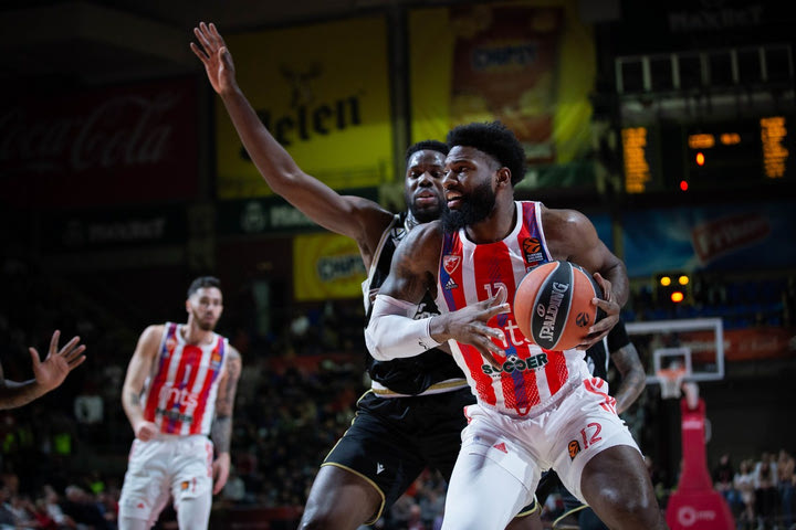 Ερυθρός Αστέρας – Βίρτους Μπολόνια 83-74: Έκαναν το 4/4 με τον Ιβάνοβιτς στον πάγκο τους οι Σέρβοι