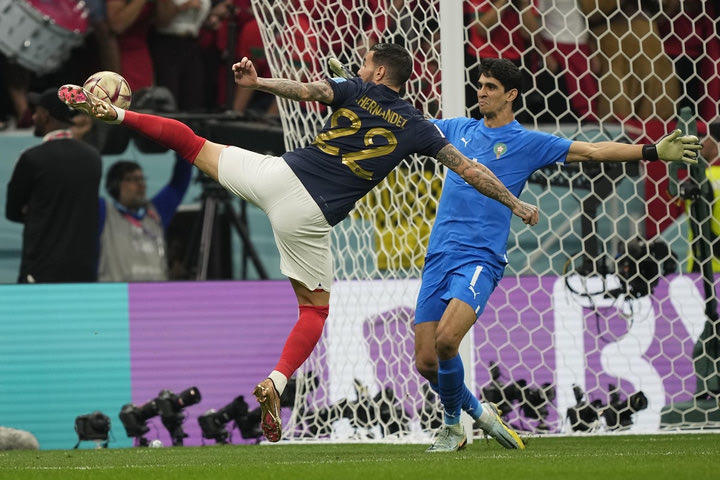 Μουντιάλ 2022, Γαλλία – Μαρόκο: Ο Ερναντέζ το 1-0 και έγινε ο πρώτος παίκτης που σκοράρει κόντρα στους Μαροκινούς